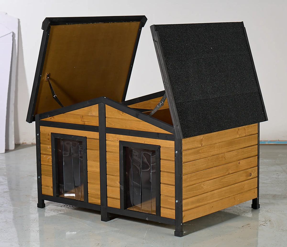 Natural Wood Double Door Outdoor Waterproof Dog House
